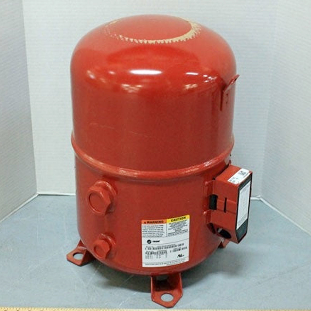 COM07493-Compressor_01_bfe7a4f8-efef-4a44-8f89-c3c8ed27600b COM07493 Compressor
