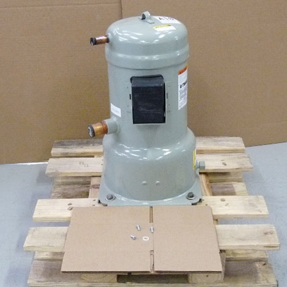 COM08293-Compressor_01_4e8e5a38-f899-4ae5-b061-ca09736c4961 COM08293 Compressor