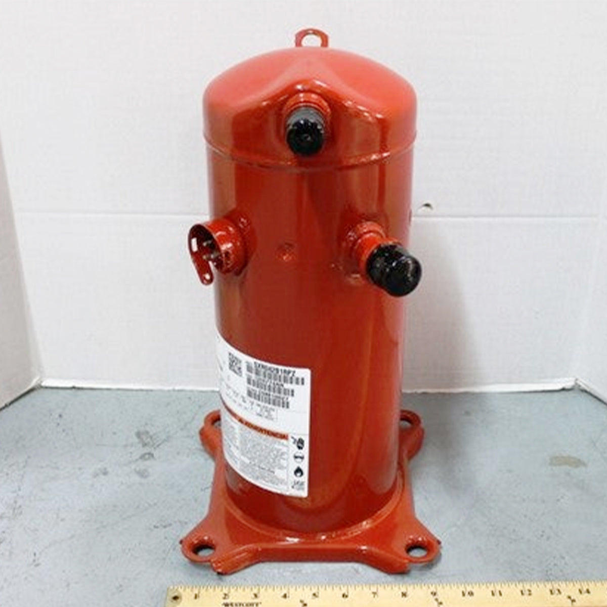 COM08456-Compressor_01_5b819b32-467c-4b9d-a5fa-59625c0f2f88 COM08456 Compressor