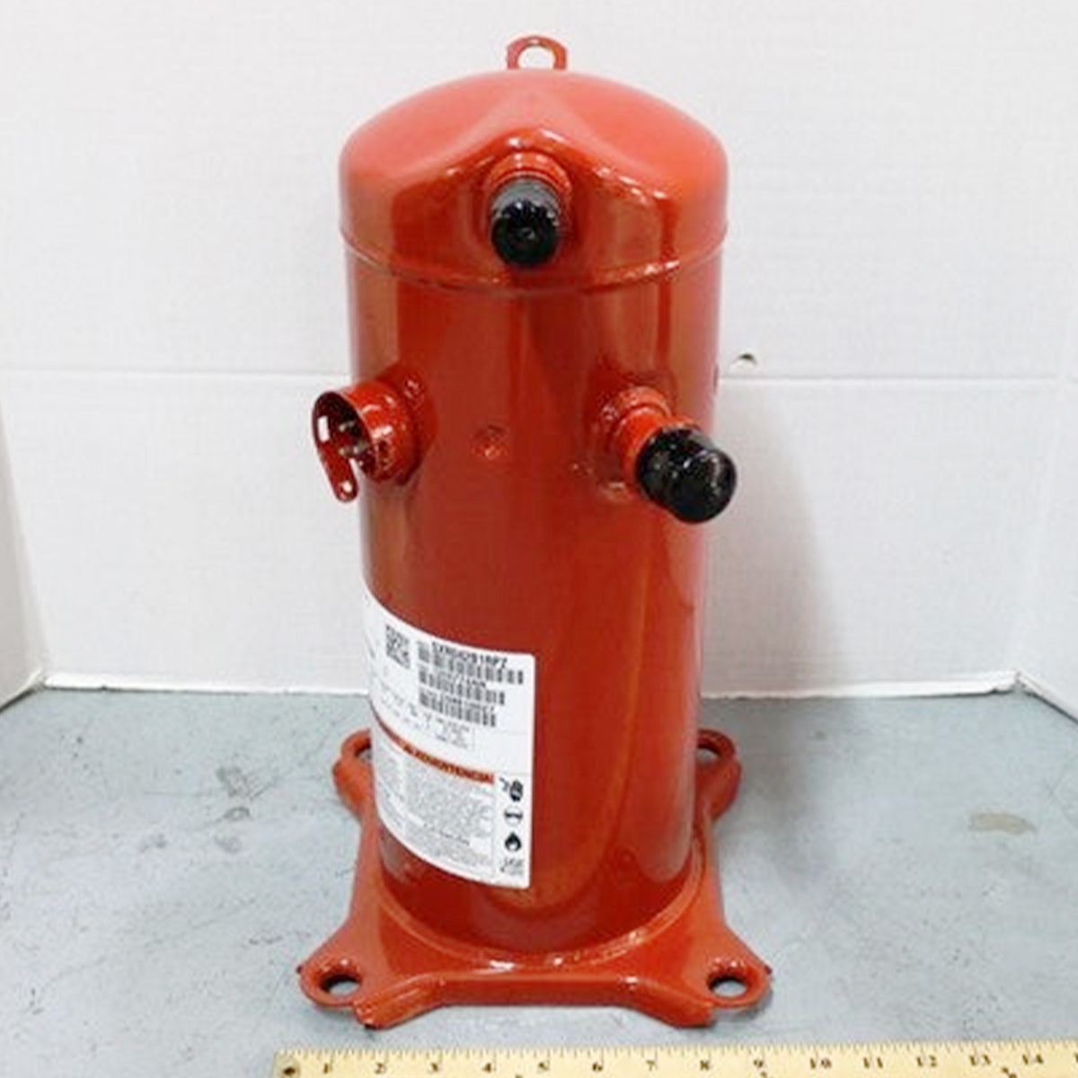 COM08482-Compressor_01_3195f905-726b-4e7f-9b88-10719d6dfeb0 COM08482 Compressor