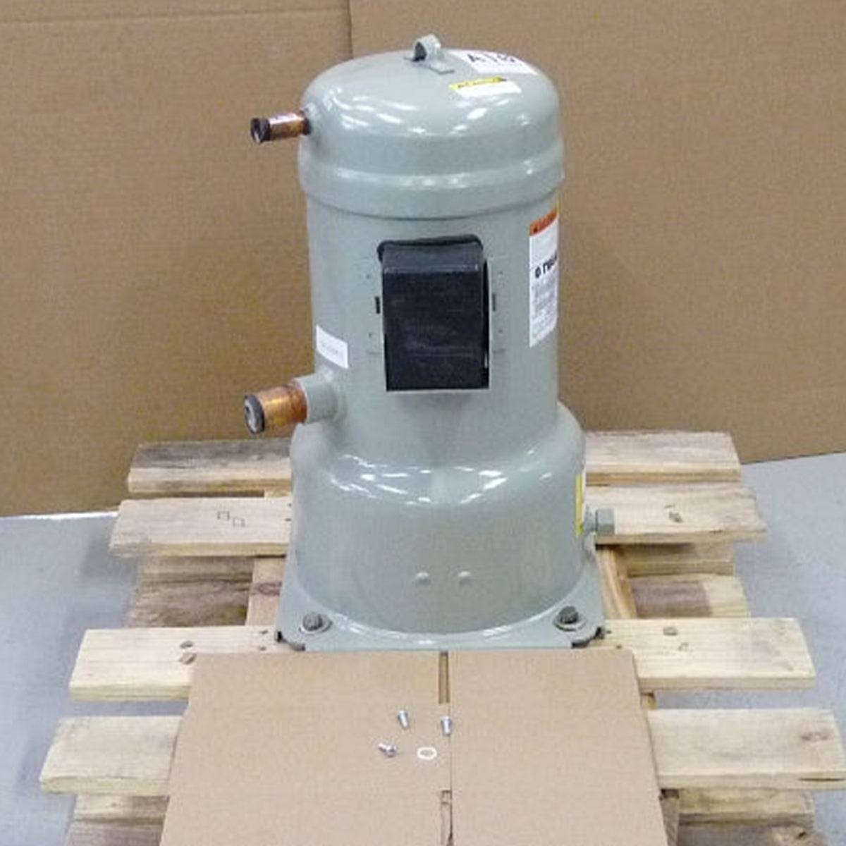 COM8289-Compressor_01_7d608c77-4f51-4030-a603-14cf7f1b9c80 COM8289 Compressor