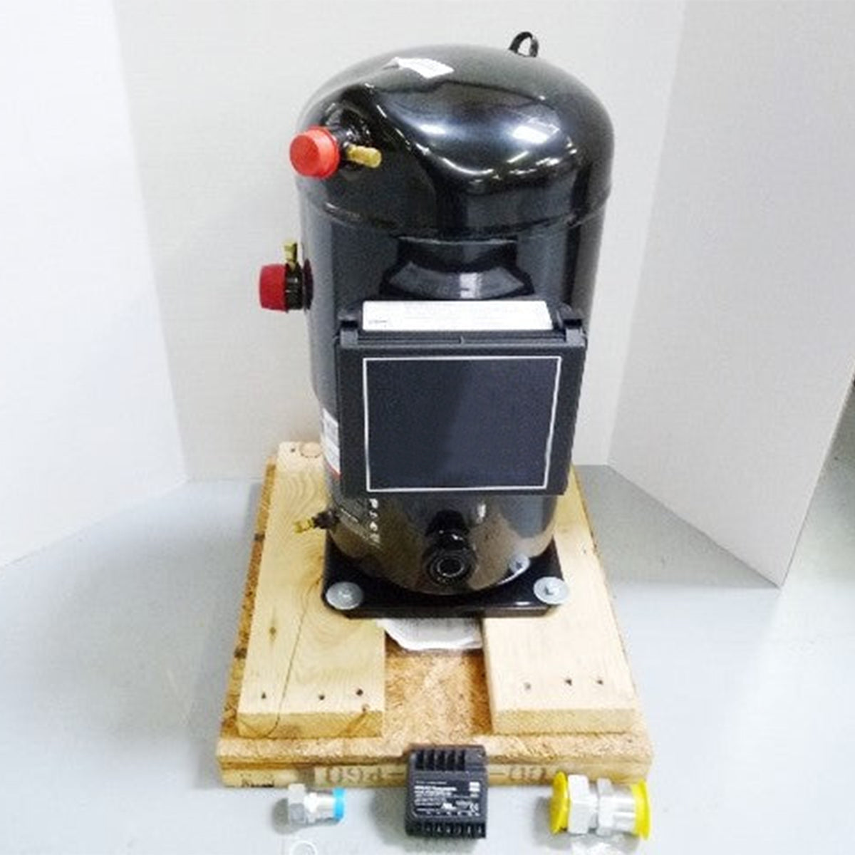 ZR19M3-TWD-551-Compressor_01_d4137004-f472-43df-ae7f-39f12c2a96e2 ZR19M3-TWD-551 Compressor