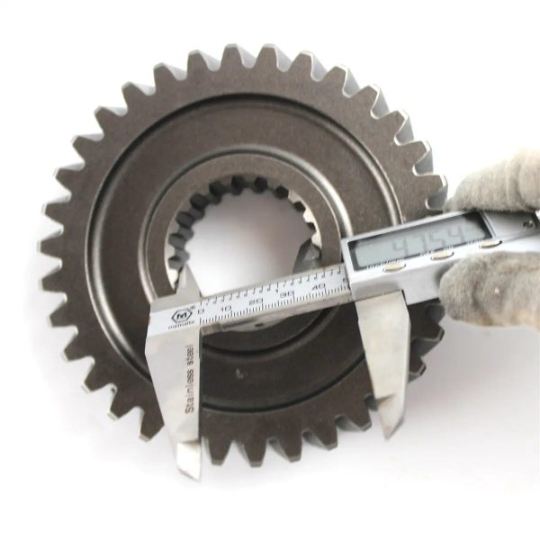 3063843 3100994 Hydraulic Pump Transmission Gear for Hitachi EX200-3 EX200-5
