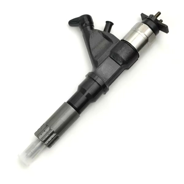 Fuel Injector 295050-2241 8-98297933-1 for Isuzu 4HK1 Engine